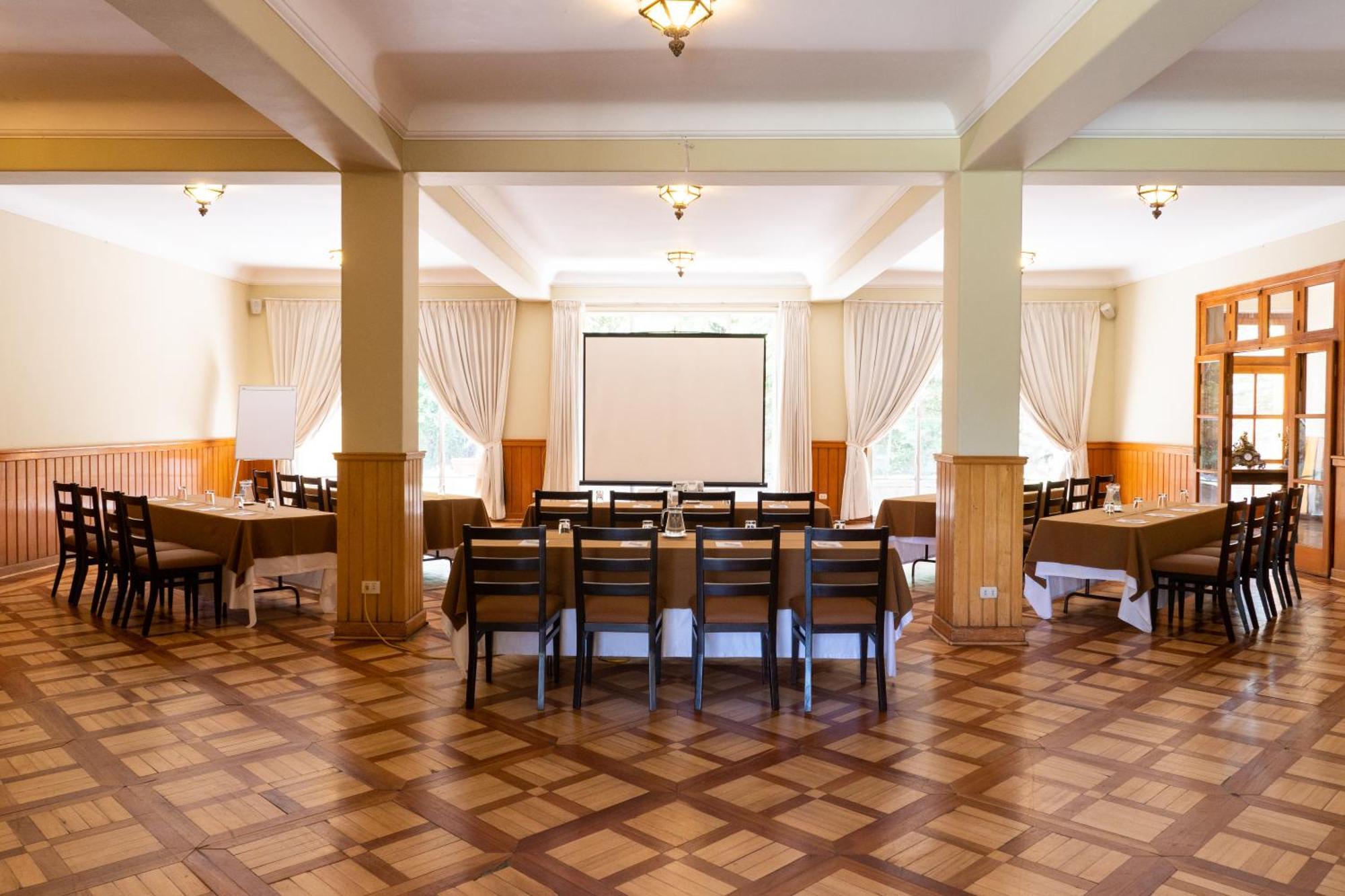 Lp Los Portales Hotel Tarma Εξωτερικό φωτογραφία