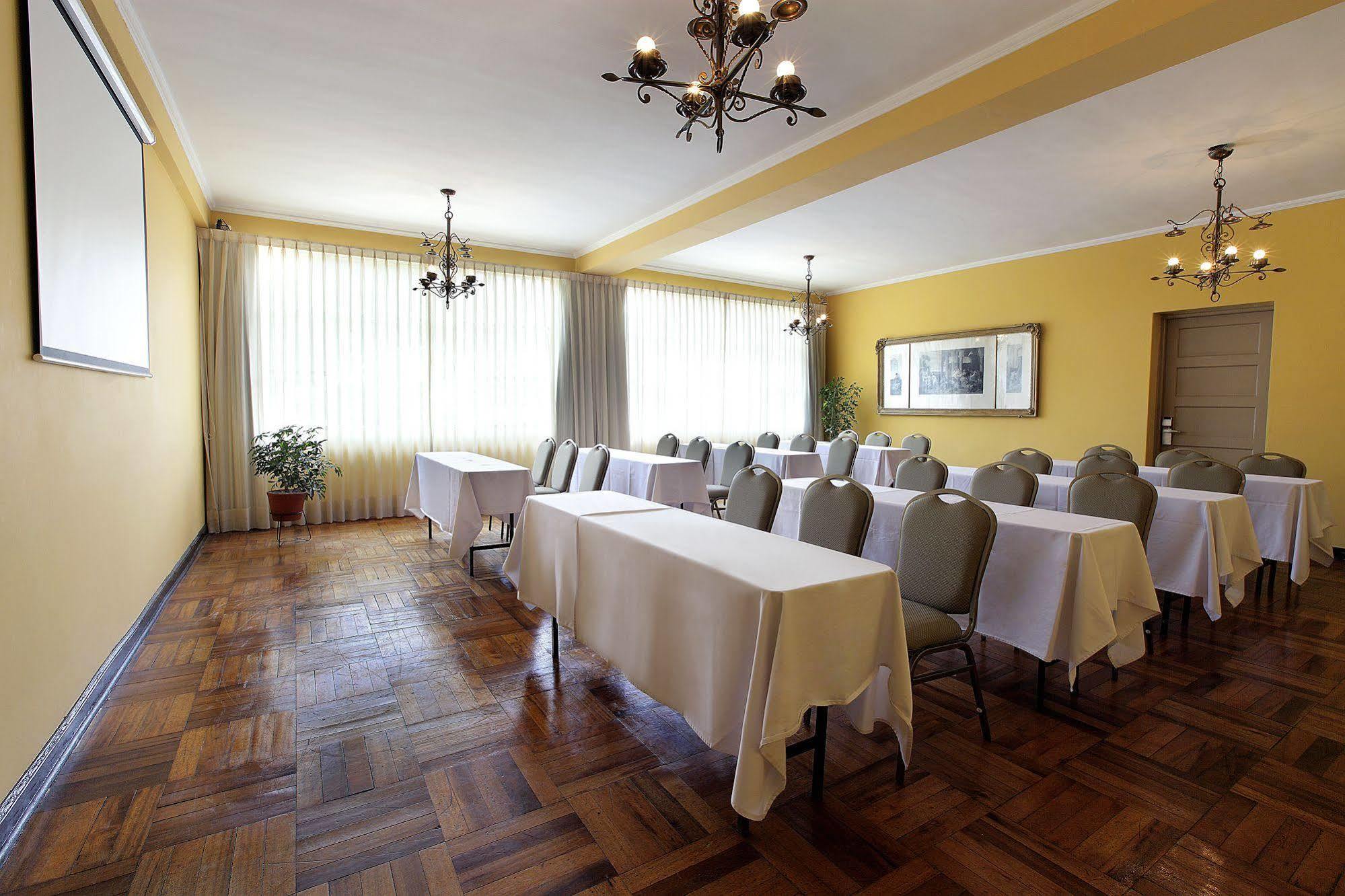 Lp Los Portales Hotel Tarma Εξωτερικό φωτογραφία